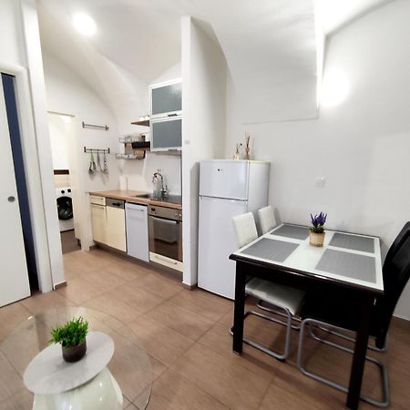 Studio Apartment Sisters 3-4 Liubliana Exterior foto